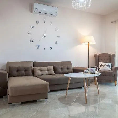 John Διαμέρισμα